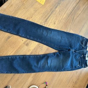 Good American size 27 jeans.  Excellent condition.